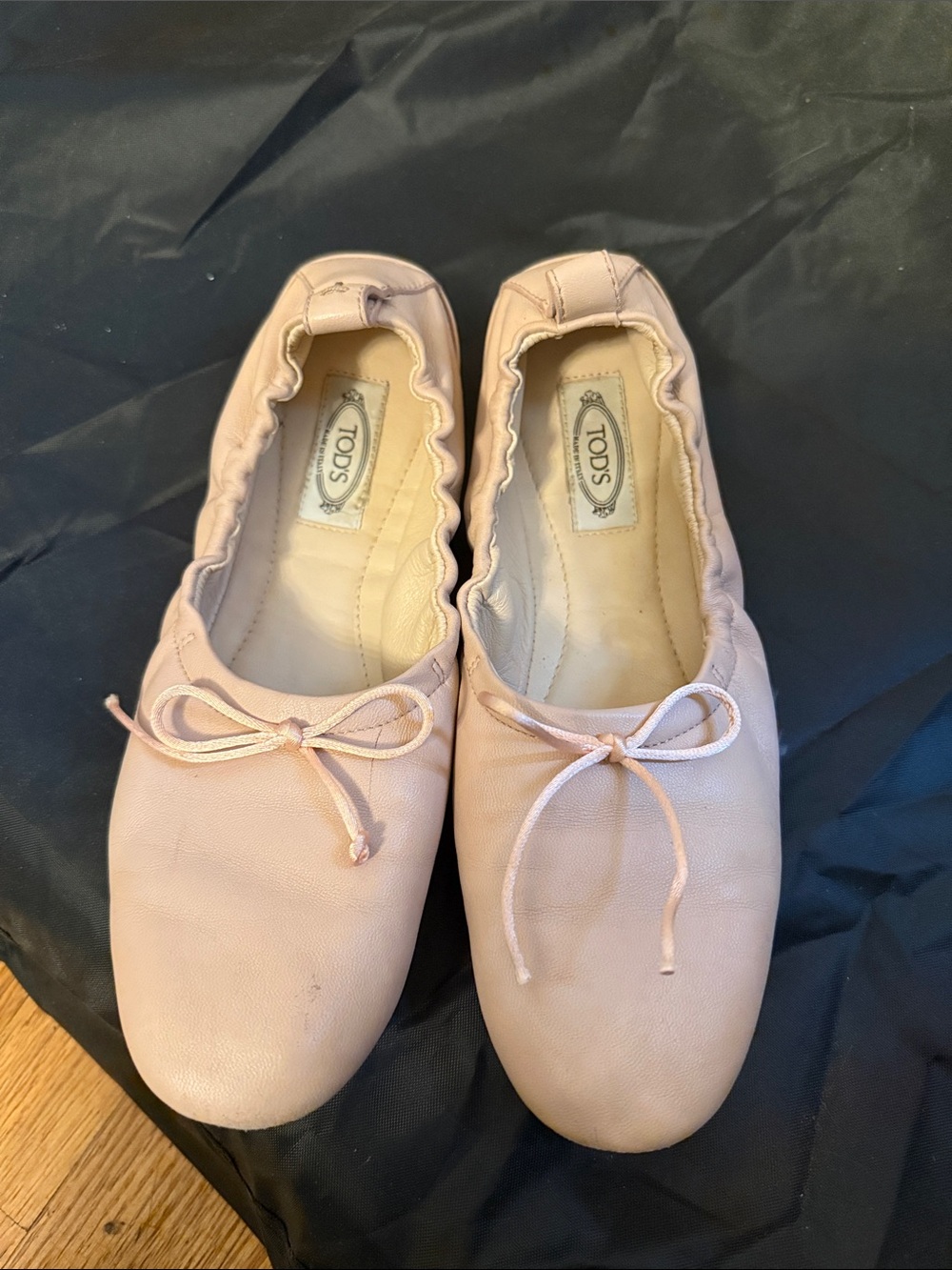 Tod's Pale Pink Leather Ballet Flats with Bow